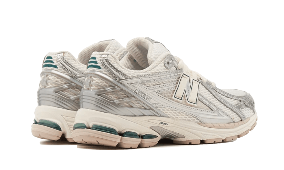 New Balance 1906R Silver Metallic Cream