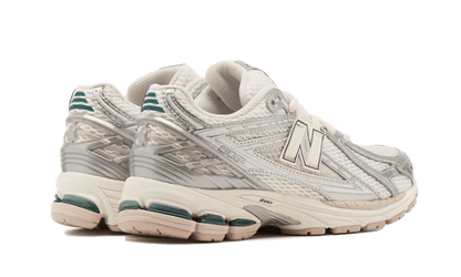 New Balance 1906R Silver Metallic Cream