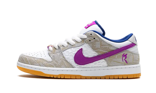 Nike SB Dunk Low Rayssa Leal  - Trinity Sneakers