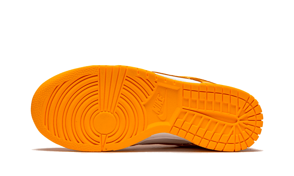 Dunk Low Laser Orange - Trinity Sneakers