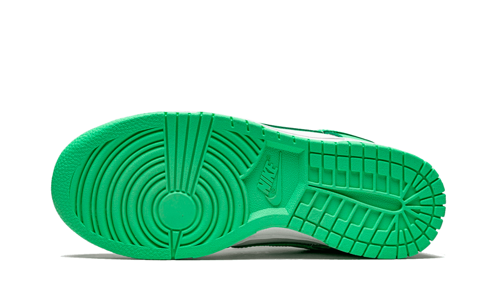 Dunk Low Green Glow (W) - Trinity Sneakers