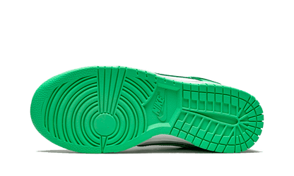 Dunk Low Green Glow (W) - Trinity Sneakers