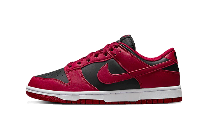 Dunk Low Next Nature Dark Beetroot (W) - Trinity Sneakers